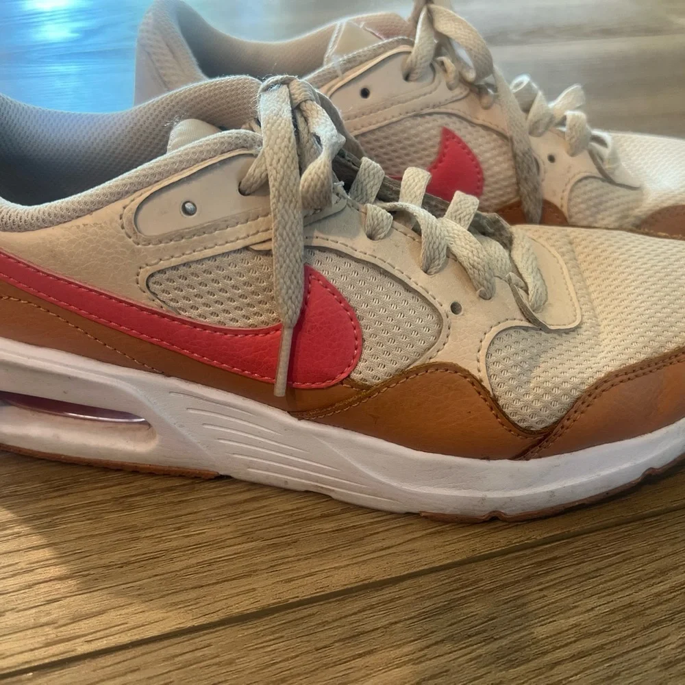 Nike Beige and Coral Athletic Shoes - Picture 3 of 3